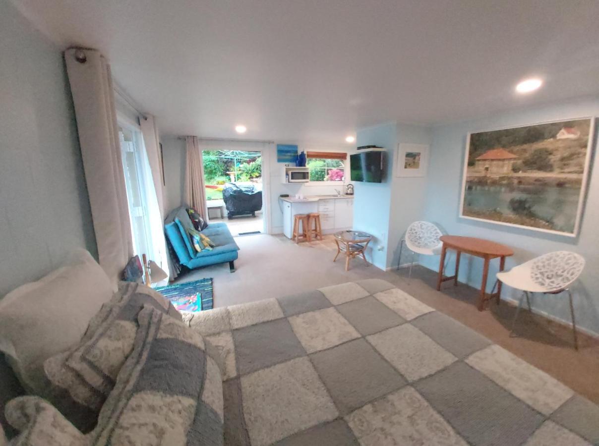 Pohutukawa Cottage Russell Eksteriør billede